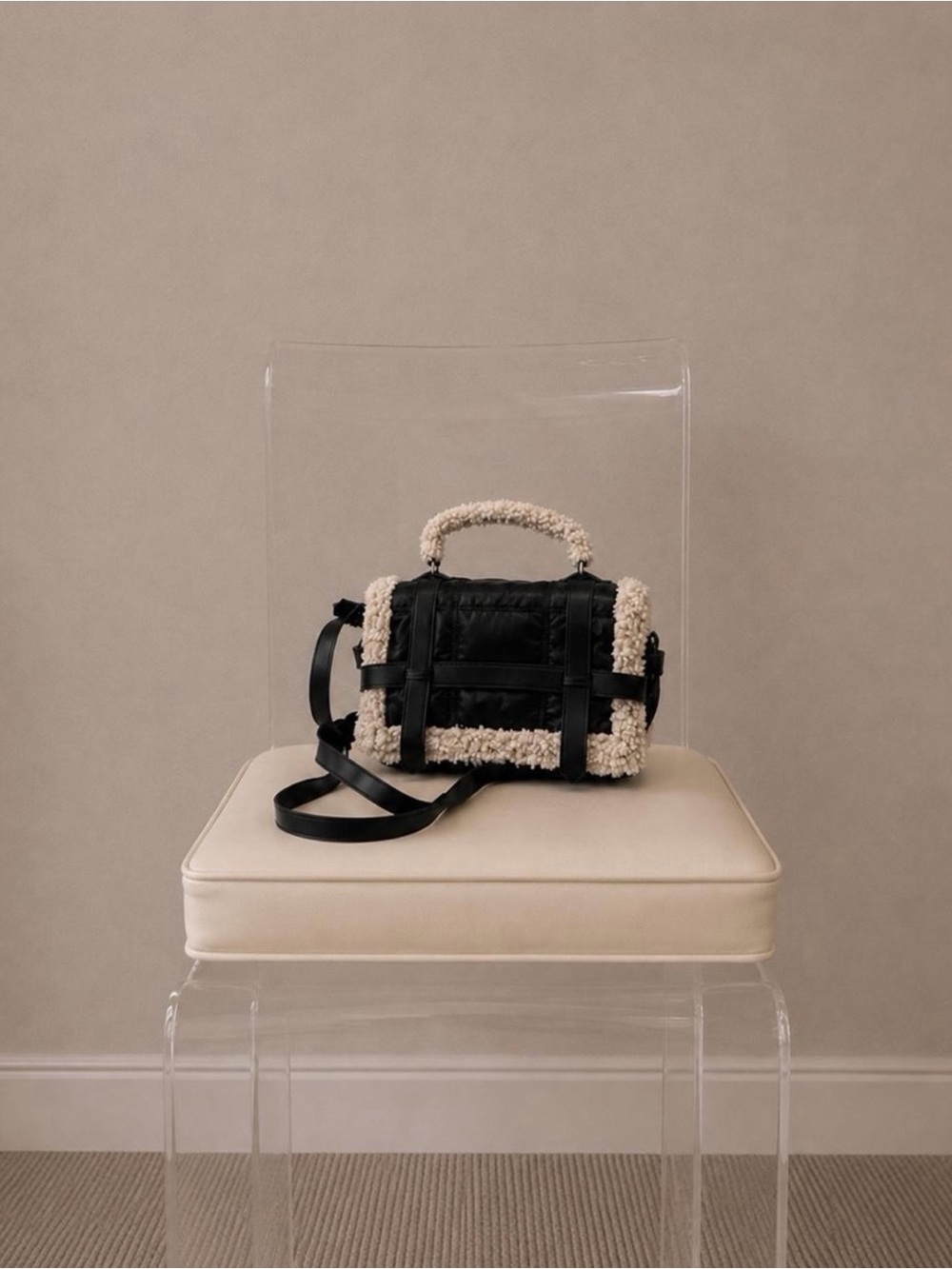 *sold out* ZARA Sherpa quilted city bag